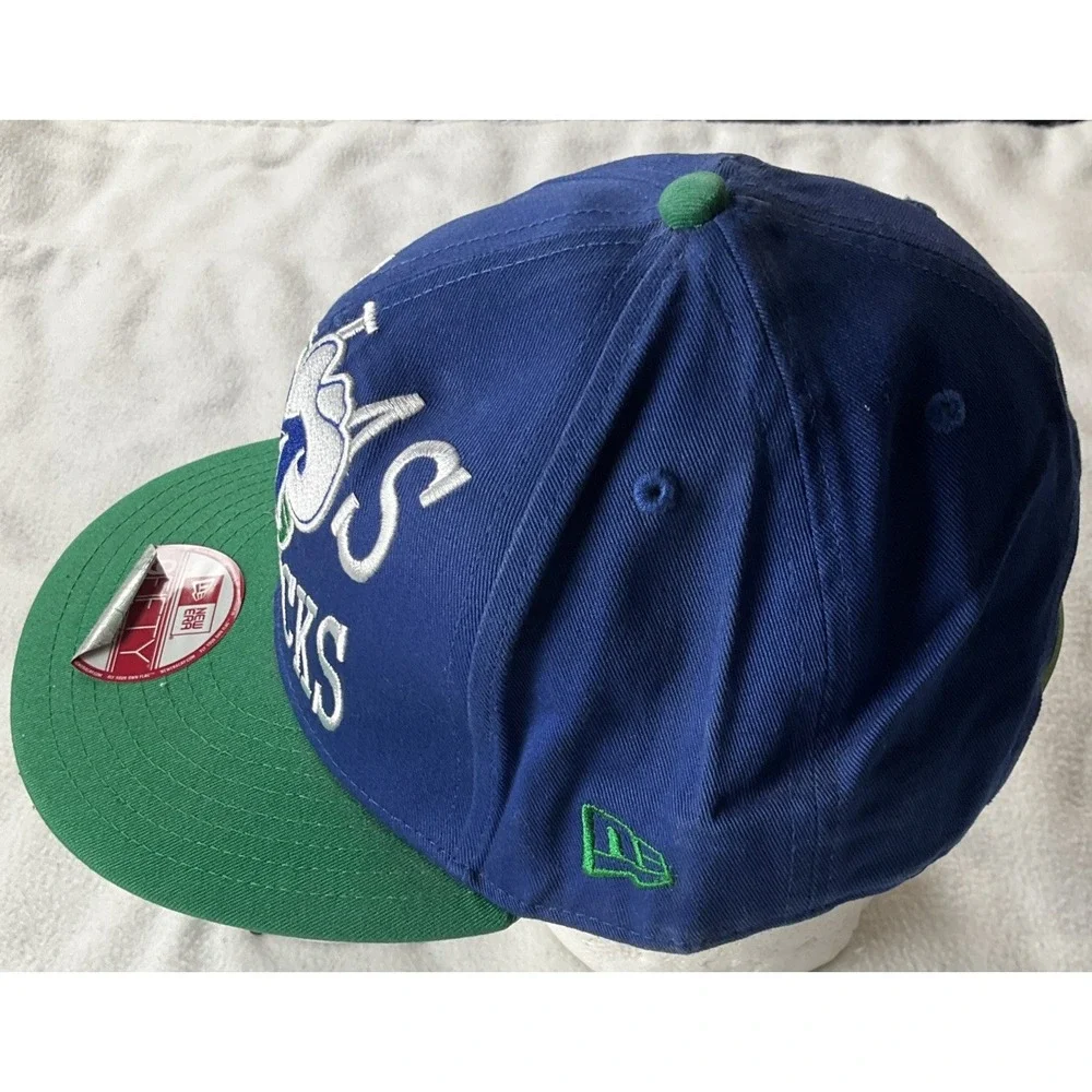 Dallas Mavericks Vintage Logo New Era 9FIFTY SnapBack Adjustable  Hat‎ Cap NBA